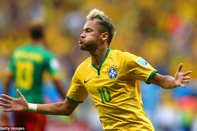 ЧМ-2014: Бразилия разгромила Камерун и сыграет с Чили, Мексика - с Нидерландами