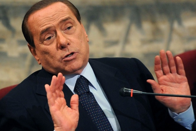 Берлускони пригрозил, что перестанет платить зарплату игрокам 'Милана'