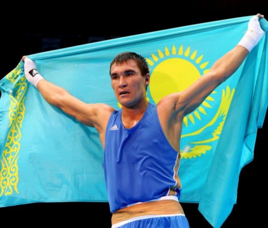 Сапиева наградили премией 'чемпион ЮНЕСКО по спорту'