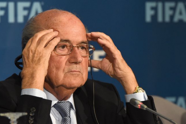 Блаттер до сих пор получает президентскую зарплату в ФИФА