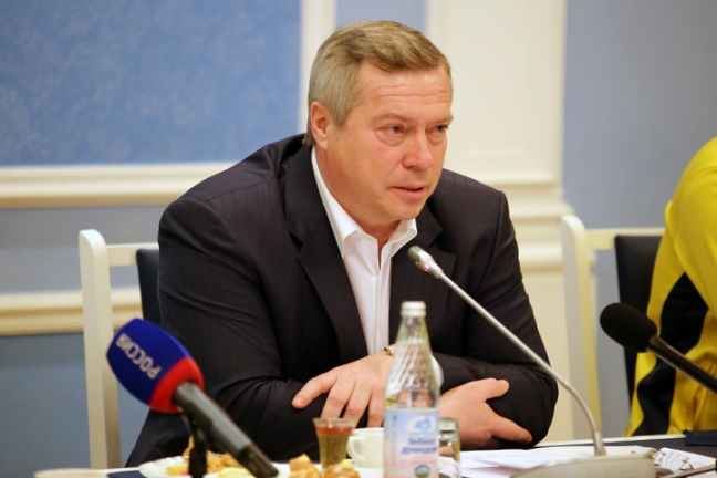 Губернатор: переговоры о продаже 'Ростова' не ведутся