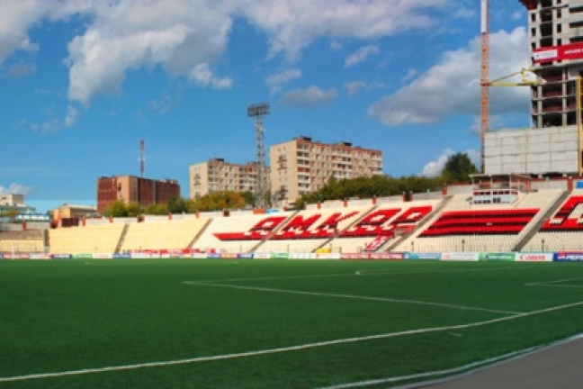 РФПЛ поможет 'Амкару' сменить поле на стадионе