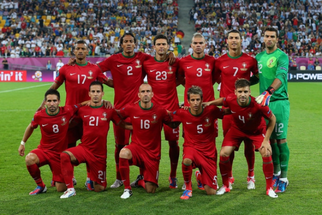 Наставник португальцев огласил состав на отборочные матчи со Швецией
