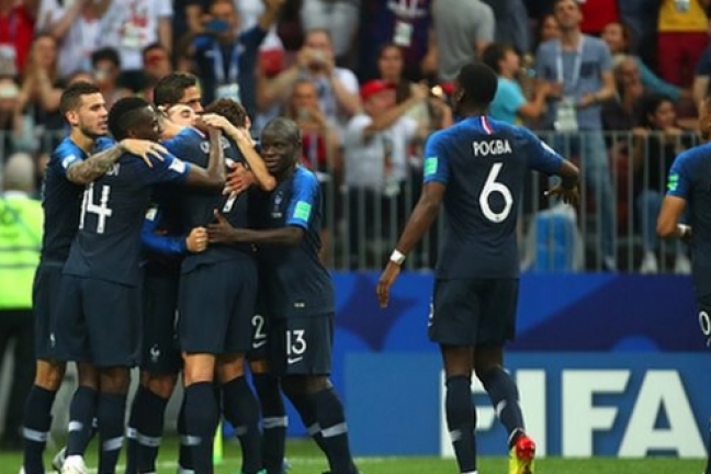 Франция становится чемпионом мира, разгромив Хорватию