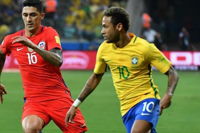 Чили проигрывает Бразилии и не попадает на Мундиаль