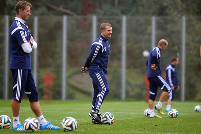Ребров считает, что соперники в Лиге Европы 'Динамо' по силе