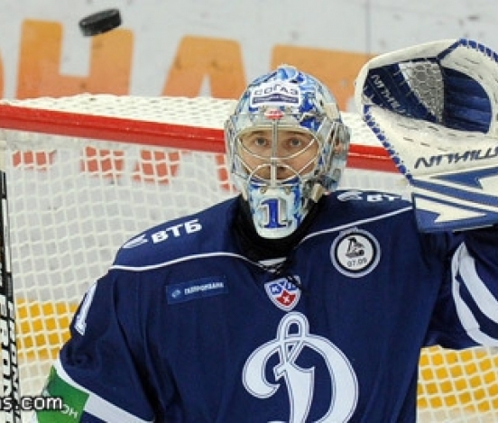Голкипер московского 'Динамо' стал лучшим в своем амплуа в сезоне 2011-2012 гг.