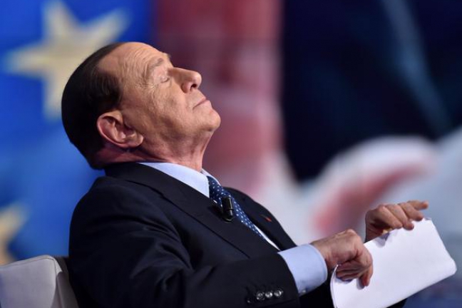 Берлускони предупредил Таечаубола