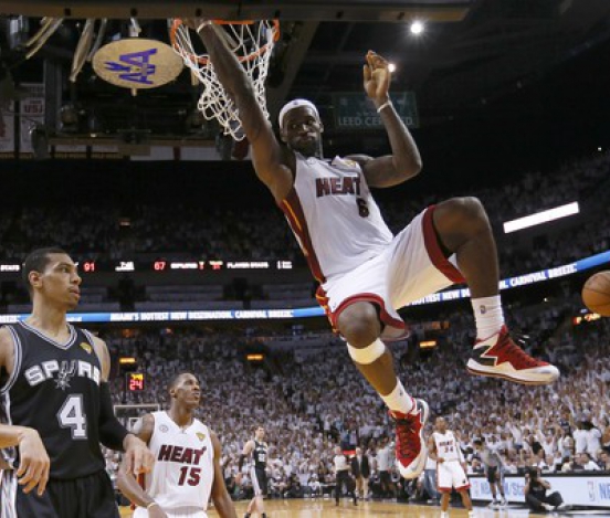 НБА: Баскетболисты 'Хит' сравняли счет в финальной серии с 'Сан-Антонио'