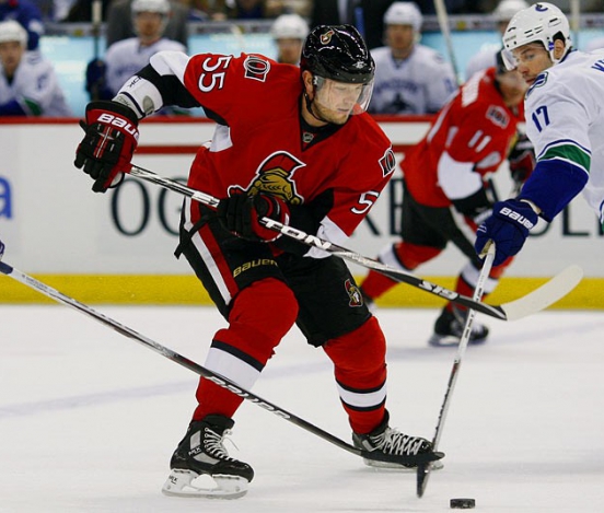 Игрок 'Оттавы' стал самым результативным российским защитником в истории НХЛ