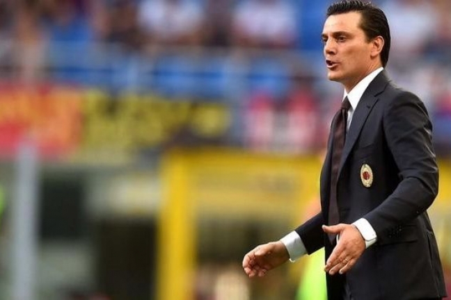Монтелла: 'Милан' не должен считать себя фаворитом матча с 'Интером'