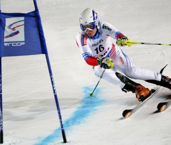 Зуев выиграл 'серебро' в гигантском слаломе на этапе Кубка Европы