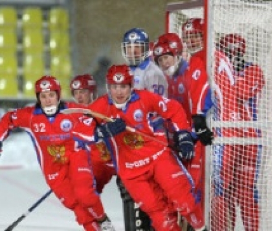 Сборная России разгромила белорусов со счётом 28:1 на ЧМ по хоккею с мячом