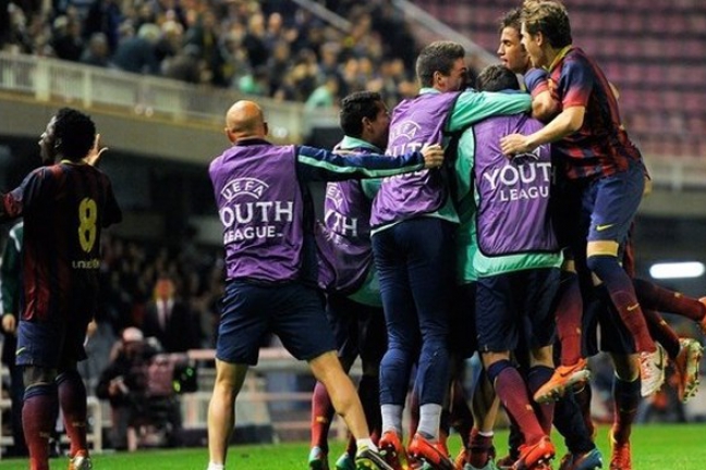 'Бенфика' и 'Барселона' сыграют в финале Юношеской лиги УЕФА