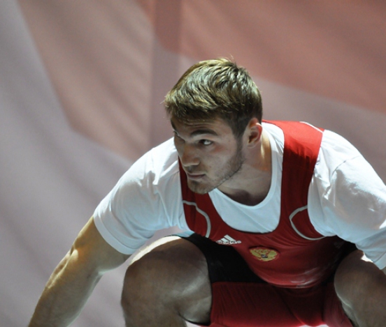 Аухадов стал чемпионом Европы по тяжелой атлетике