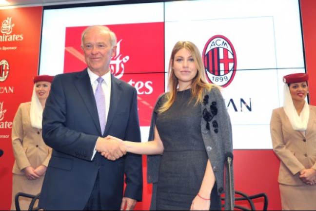 'Милан' и Emirates подписали новое спонсорское соглашение