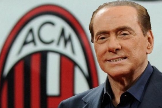 Берлускони не оставляет попыток продать 'Милан'