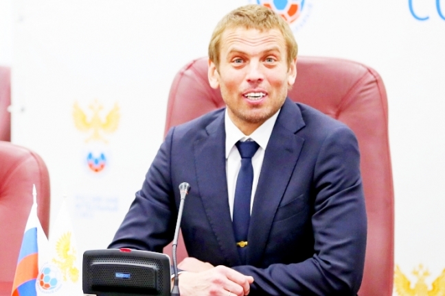 Егоров: арбитр правильно не назначил пенальти после падения Ари
