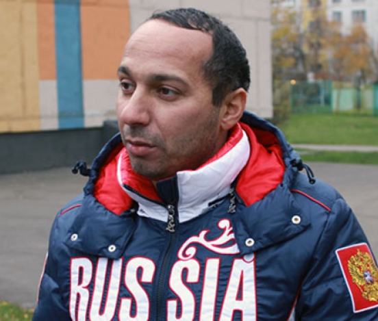Российские футболисты помогли экс-игроку 'Крыльев Советов'