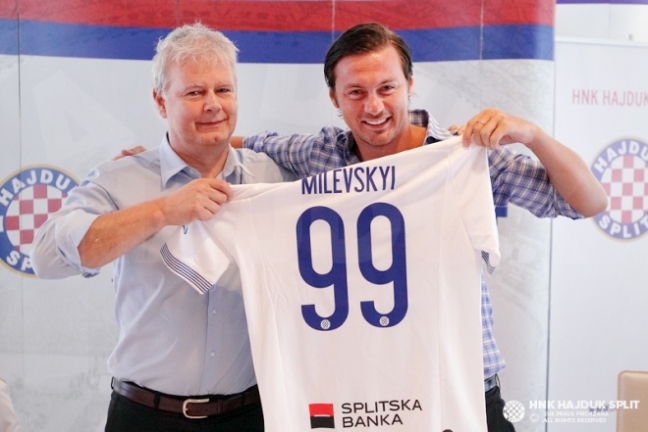 Милевского официально представили в качестве игрока 
