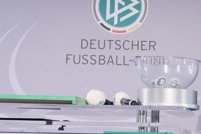 Полуфиналы Кубка Германии: 'Бавария' сыграет с 'Боруссией'