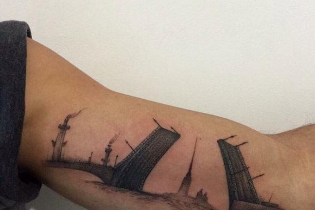 Данни сделал татуировку, посвященную Санкт-Петербургу