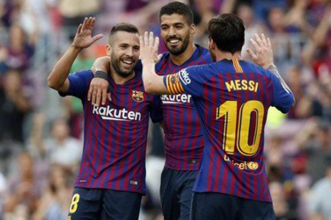 'Барселона' отгрузила 8 голов в ворота 'Уэски'