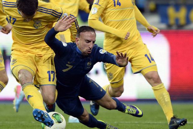 Украина стала самой грубой командой в квалификации ЧМ-2014 в Европе