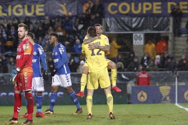 'ПСЖ' выбивает 'Страсбург' из Кубка Франции