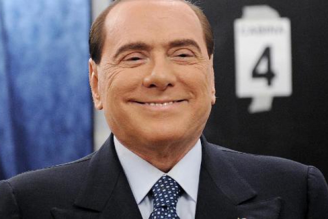 Берлускони хочет вернуть былое величие 'Милана' 