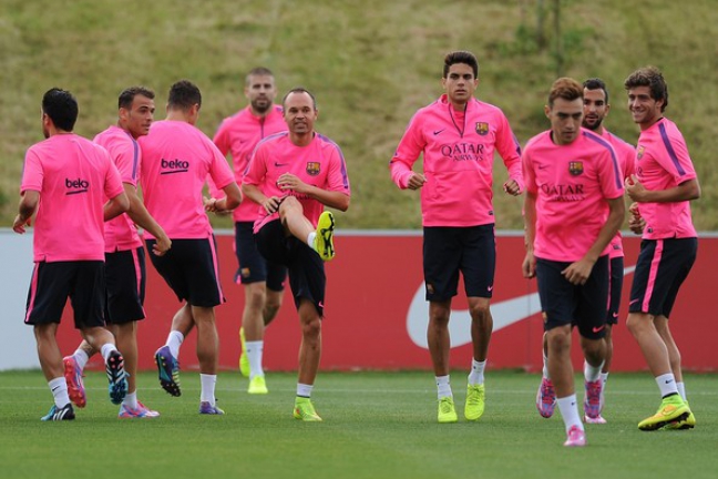 'Барселона' намерена приобрести еще несколько игроков
