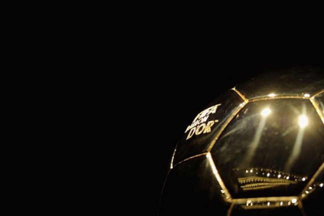 ФИФА и журнал 'FF' определились с тройкой финалистов 'Золотого мяча'