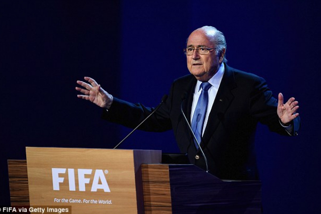 Президент ФИФА: крымские клубы должны играть в украинских лигах