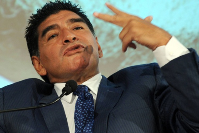 Марадона подверг критике Пеле и Беккенбауэра