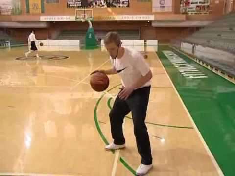 Учимся играть в баскетбол: контроль мяча при дриблинге